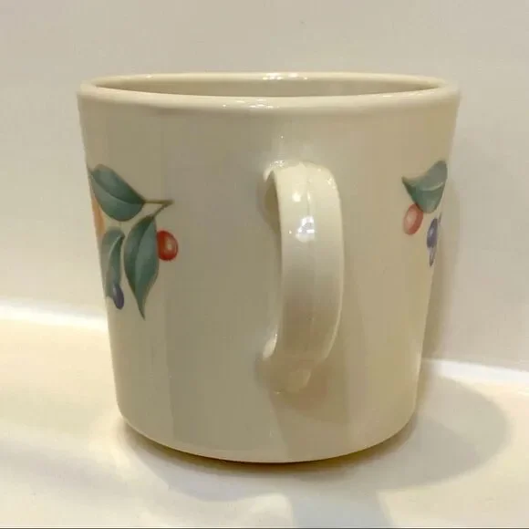 Vintage Corning Corelle Abundance Cups Mugs - Picture 5 of 7